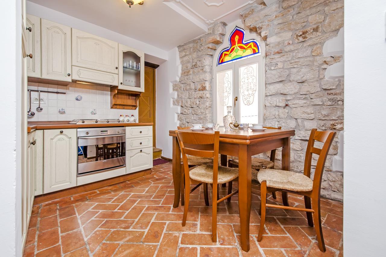 Apartments Casa Rubeus Ρόβινι Εξωτερικό φωτογραφία